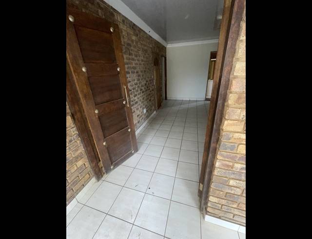 4 BEDROOM HOUSE FOR SALE IN SOSHANGUVE L